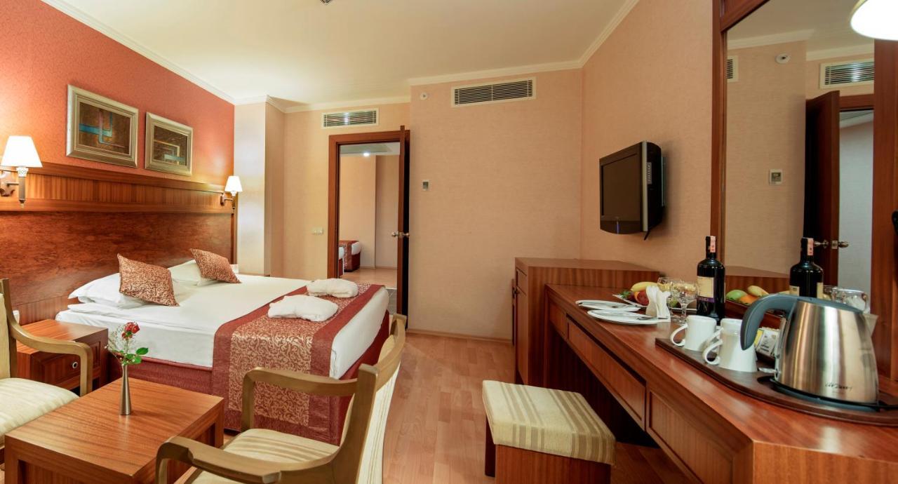 Alba Royal Hotel (Adults Only) Side Room photo